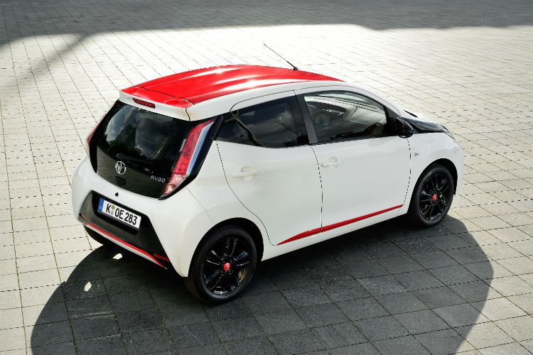 Die Käufer haben die Wahl zwischen drei Editionsreihen und zahlreichen Designpaketen. (Foto: Toyota)