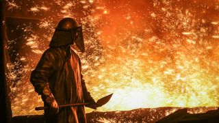 Bei der Salzgitter AG kochen die Hochöfen und der Umsatz hoch. Das eine kommt von der hohen Nachfrage nach Stahl, das andere von den gleichzeitig hohen Rohstoffpreisen. (Bild: Salzgitter AG)