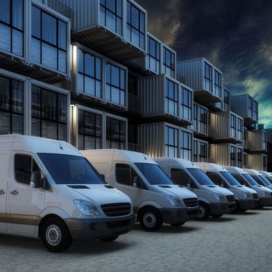 Bei der eigentlichen Nachrüstung mit dem DTCO 4.1, dem intelligenten Tachograph der zweiten Version, zeigt sich die Lücke zwischen Gefühl und Umsetzung besonders deutlich: Ein Drittel der Betriebe hat noch nicht nachgerüstet – das kann teuer werden. (Bild: © 4th Life Photography - stock.adobe.com)