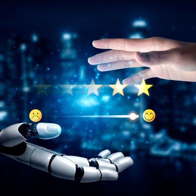 Maschinen arbeiten lassen, sodass der Mensch Zeit für Härtefälle und Ausnahmen hat. Diese Zukunftsvision könnte – gemäß eines Positionspapiers von Sopra Steria – schon bald Realität werden. (Bild: © InfiniteFlow - stock.adobe.com)