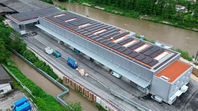 Neue Fabrik für Energiespeicherproduktion in Biberist. (Bild: EBL)