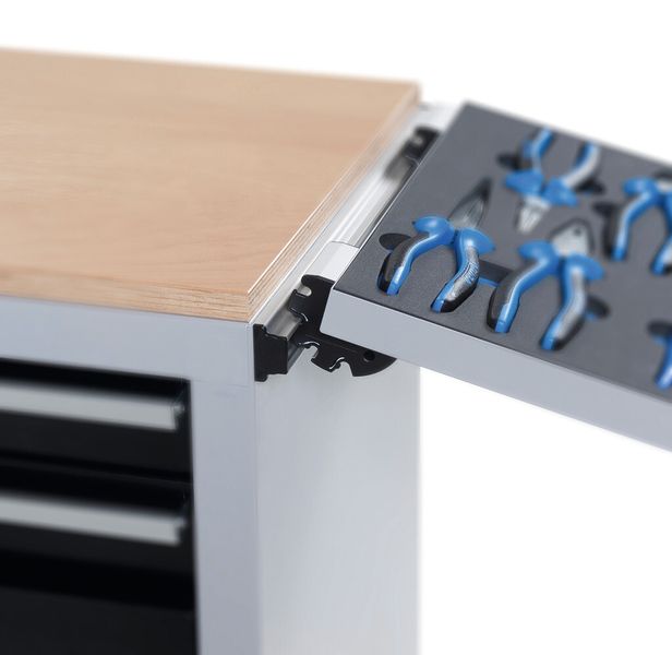 Das Einhängesystem Clip-o-flex kann an Wände, Werkbänke, Lochblechelemente oder anMaschinen montiert werden. (Bild: Hahn+Kolb)