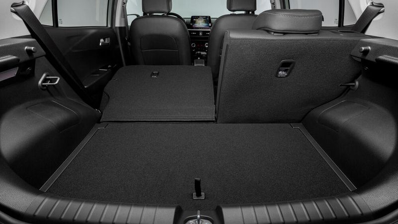 Der 255 Liter große Kofferraum gehört zu den größten dieser Fahrzeugklasse. (Bild: Kia)