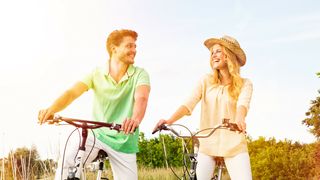 fahrrad-fahren-stockpack-adobe-stock-scaled (Quelle: drubig-photo - Adobe Stock)