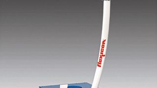 Die flexible Förderspirale Modell 1450 von Flexicon kann verschiedenste Materialien von großen Pellets bis hin zu feinstem Submikron-Pulver ohne Trennung der Mischungen fördern. (Bild: Flexicon)