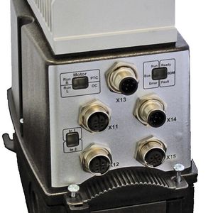 Mono-Switch FieldPower Antrieb auf Basis der „FieldPower-Box“. Das Gerät besitzt eine interne Steuerungslogik und kann ohne übergeordnete Anlagensteuerung betrieben werden. Die Sensorik wird direkt am Motorstarter angeschlossen.