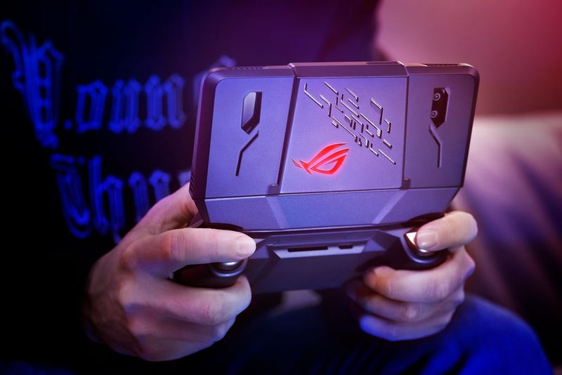 Das ROG Phone ist mit dem Qualcomm-Prozessor SDM845 , 8 GB Arbeitsspeicher und einem  AMOLED-Display mit nur 1ms Reaktionszeit ausgestattet. (Asus)