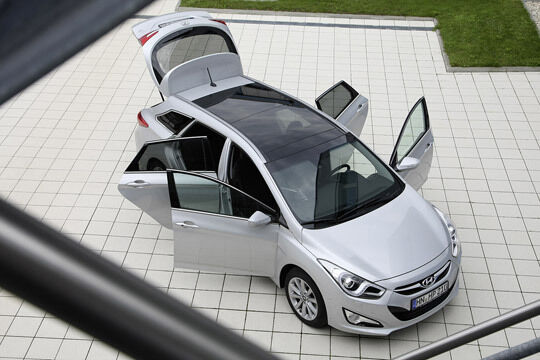 Mit dem i40 schickt Hyundai erstmals ein speziell für die europäische Mittelklasse entwickeltes Modell ins Rennen. (Archiv: Vogel Business Media)
