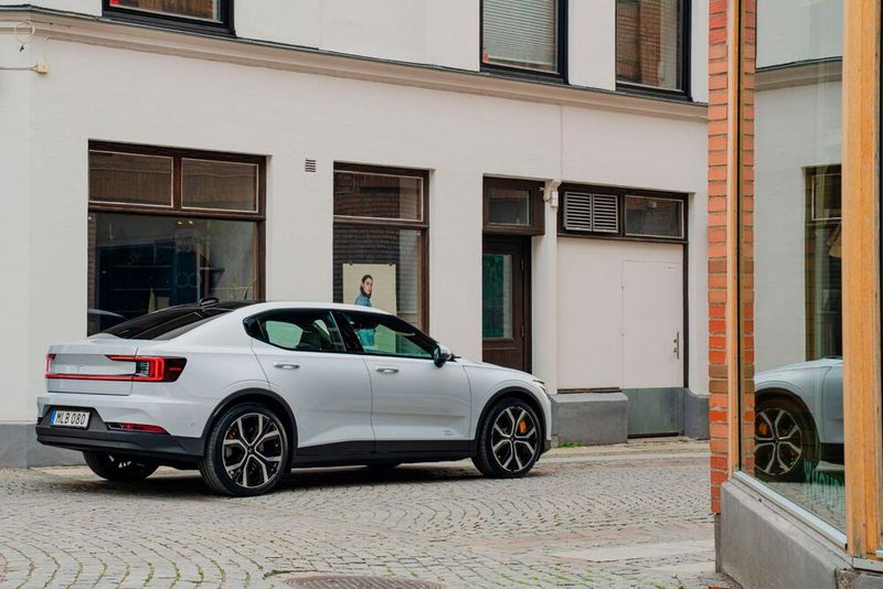 Der Polestar 2 ist weltweit das erste Auto, dessen Infotainment-System auf Google Android basiert. (Bild: Dino Soldin/Polestar)