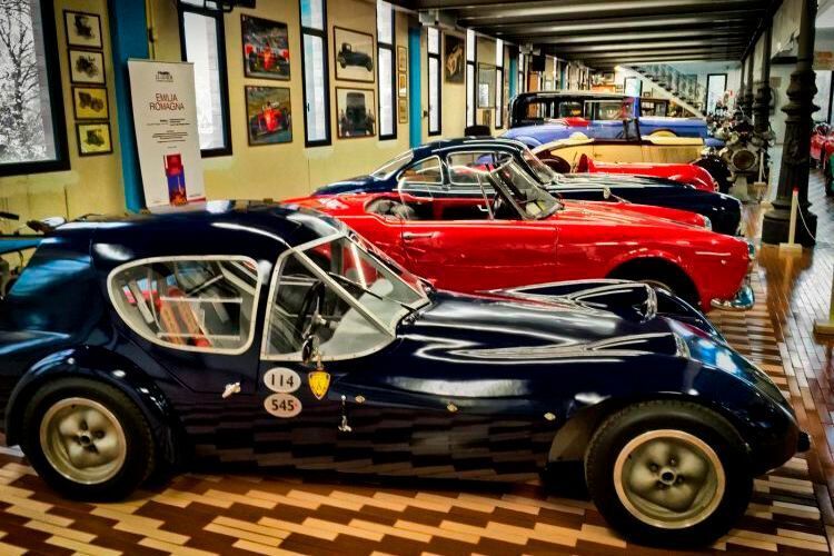 Kern des Museums sind 19 Maserati, die das Werk aus finanzieller Not heraus 1996 versteigern wollte. (press-inform)