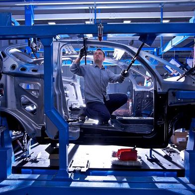 Die Kriselei in der deutschen Automobilbranche scheint sich abzuschwächen. Es geht leicht aufwärts, was der ganzen Industrie im Land zu helfen scheint ... (Bild: Renntüftler)