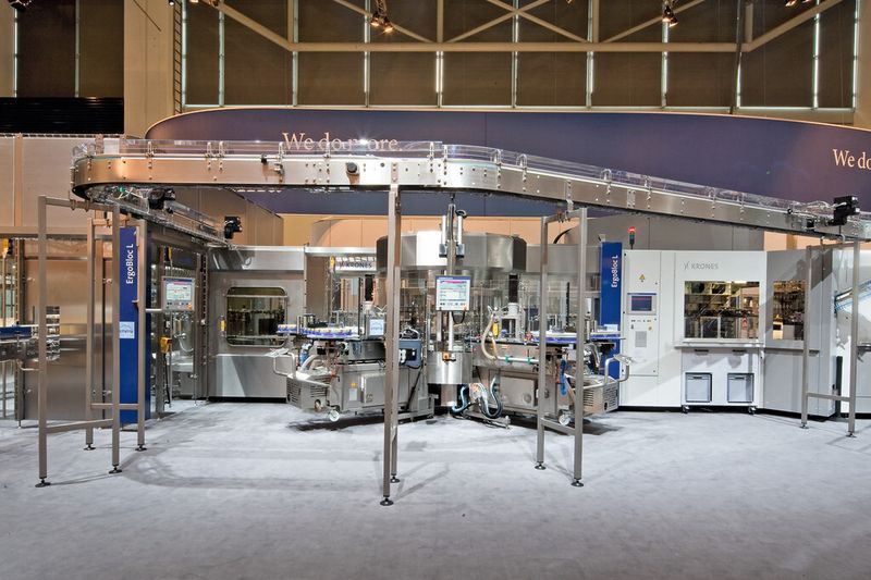 Bild 2: Insbesondere im Maschinen- und Anlagenbau lässt sich die Energieeffizienz bei Fluiden aller Art noch deutlich erhöhen. (Bild: Krones)