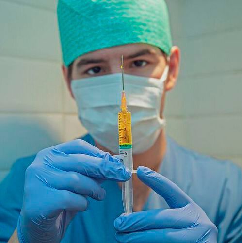 Shah’s team engineered living tumor cells using the gene editing tool Crispr-Cas9 and repurposed them to release tumor cell killing agent. Shah’s team engineered living tumor cells using the gene editing tool Crispr-Cas9 and repurposed them to release tumor cell killing agent.