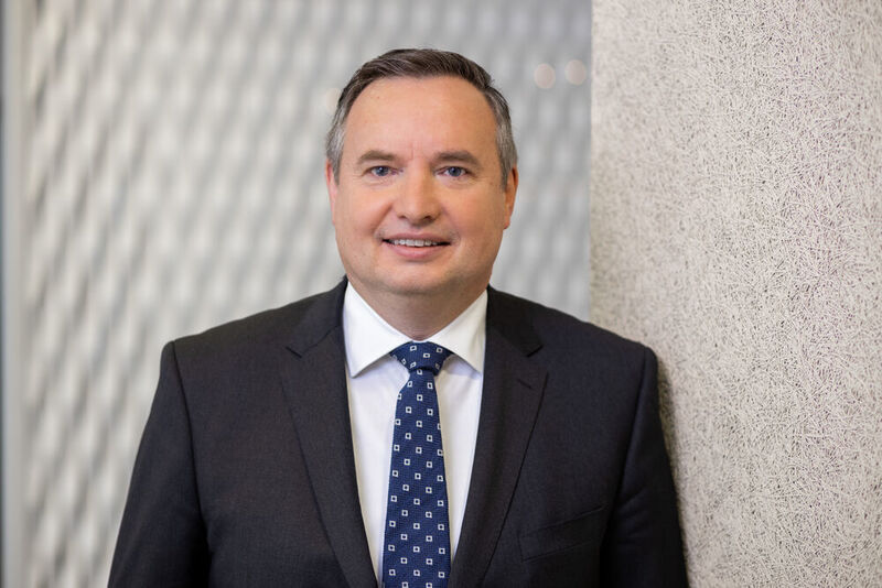 Henrik Ljungström heißt der neue Managing Director von Capgemini in Deutschland. Ljungström verantwortete zuletzt sechs Jahre lang das Geschäft mit der Automobilbranche, eine der größten Einheiten bei Capgemini in Deutschland.  (Alex Schelbert / Capgemini)
