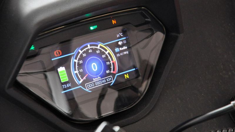 Das Ari 345 Retro erreicht eine Geschwindigkeit von bis zu 45 km/h. (Bild: Autoren-Union Mobilität/Ari Motors)