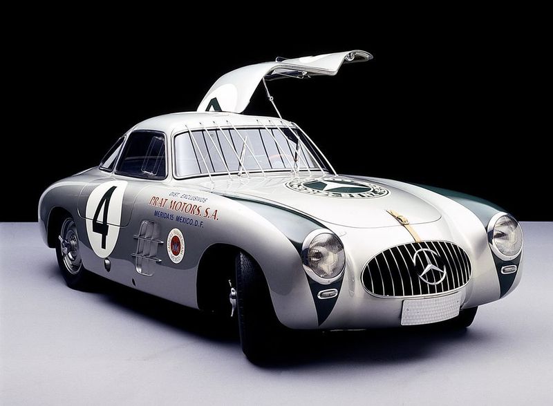 Das Mercedes-Benz-Museum bietet einen Überblick über die Automobilgeschichte von den Anfängen bis heute. (Daimler)