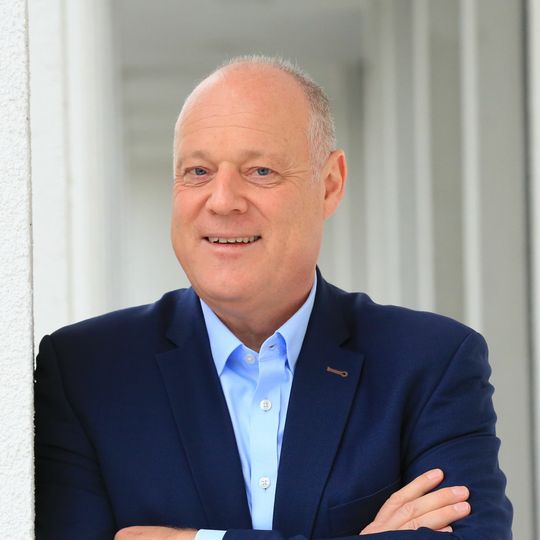 (Eckard Eberle, CEO Process Automation, Siemens AG. (Bild: Siemens AG))