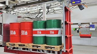 Feiert Premiere auf der Logimat: EHB-System Skyrail Max von SEH Engineering als schnelle Palettenfördertechnik. (Bild: SEH Engineering)