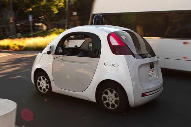 Die Google-Cars haben auf öffentlichen Straßen in Kalifornien und Texas inzwischen mehr als zwei Millionen Kilometer autonom abgespult. (Foto: Google)