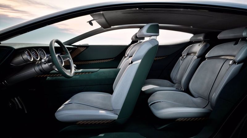 Blick in den Innenraum des Konzeptautos Vision X-Coupe. (Bild: Mazda)