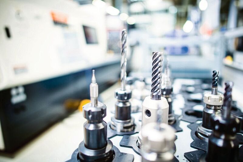 4600 Werkzeuge und 3200 Einzelkomponenten werden bei einem Lohnfertiger von der Werkzeugverwaltungs-Software beherrscht. (Coscom)