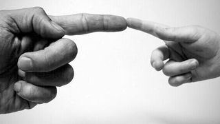 Innovative Benutzerschnittstellen ermöglichen eine völlig neue Art der Interaktion - zum Beispiel über die Haut. (Bild: gemeinfrei)