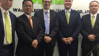 WAGO-Vertriebsbüros Nanjing (von links): Xu Xia (Sales Manager China East), Liu Nan (Sales Manager China), Jürgen Schäfer (Chief Sales Officer), Volker Palm (General Manager WAGO China) und Jackie Chen (Office Manager Nanjing). (Wago)