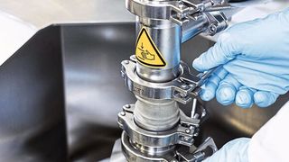 Die neue Spiralstrahlmühle Microburst überzeugt u. a. durch einen modularen Maschinenaufbau. (Bild: Hosokawa Alpine)