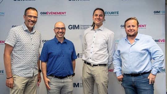 Lors de l'assemblée générale ordinaire du GIM qui s'est tenue le 27 mai 2026, deux co-présidents ont été élus pour prendre la suite de Samuel Vuadens (à droite) : David Girod (2e en partant de la gauche) et Antonin Balestra (3e en partant de la gauche).(Source :  GIM CH)