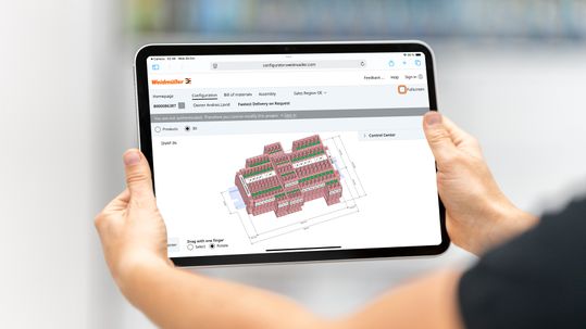 Beim Bestell- und Übergabeprozess bindet sich der Online WMC nahtlos ein – insbesondere in Kombination mit dem Fast Delivery Service für einbaufertige Klemmenleisten. (Bild:  Weidmüller)