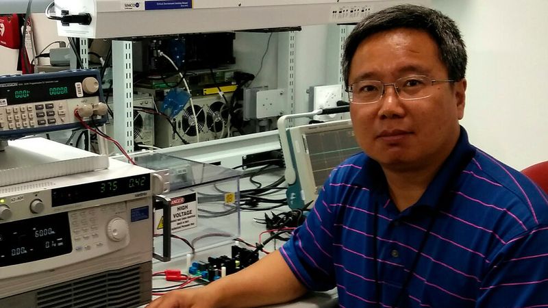 Bosheng Sun: „Das Reduzieren der Schaltfrequenz bei geringer Last ist eine ebenso einfache wie effektive Möglichkeit, den Wirkungsgrad zu verbessern.“ Bosheng Sun: „Das Reduzieren der Schaltfrequenz bei geringer Last ist eine ebenso einfache wie effektive Möglichkeit, den Wirkungsgrad zu verbessern.“