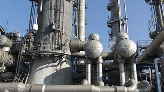 Blick auf die Cracker-Anlage in der Ruhr Oel Raffinerie in Gelsenkirchen-Horst. (Bild: © Rupert Warren 2014/BP)