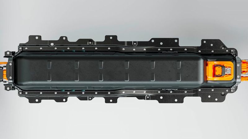 Volvo erhöht die Elektro-Reichweite und gönnt seinen PHEVs eine größere Batterie.(Bild:  Volvo)