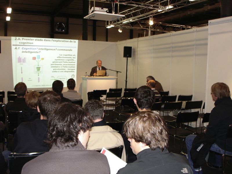 Lors de la conférence du professeur Dessimoz. (Image: MSM - Hug)