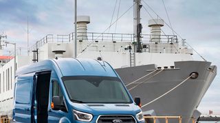 Dank dem Facelift ist der Ford Transit rund 80 Kilogramm leichter. (Ford)