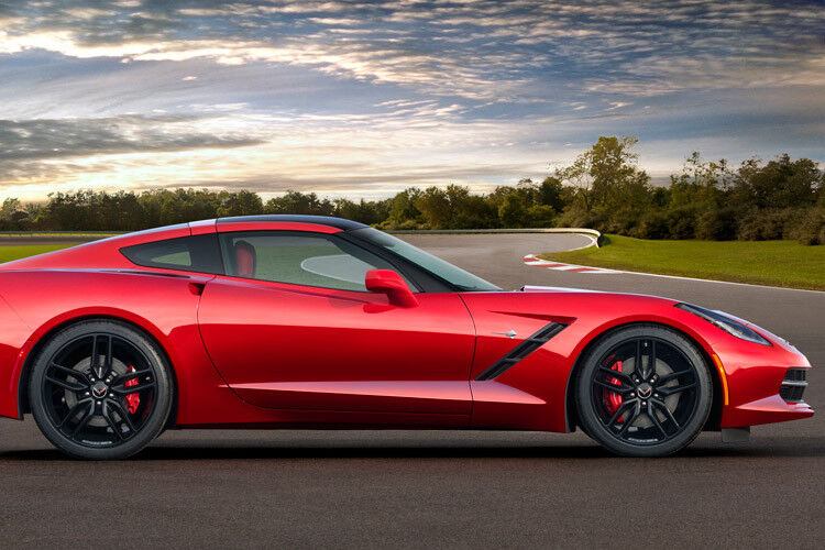 Über den Preis ist noch nichts bekannt. Nur soviel verraten die Verantwortlichen: Die neue Corvette soll erschwinglich bleiben. (Foto: General Motors)