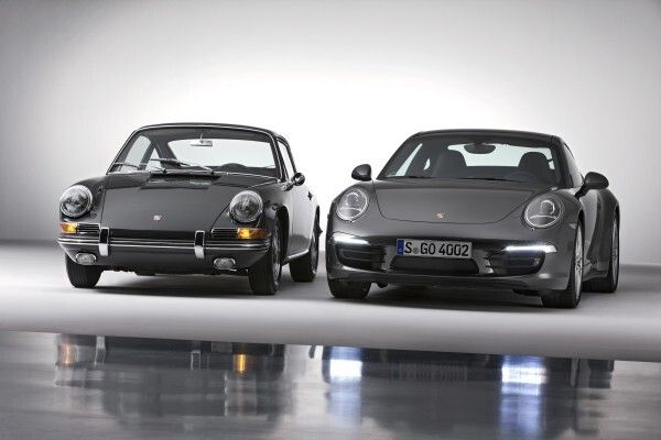 Porsche 911 Carrera 4S Coupé und Porsche 911 2.0 Coupé (Baujahr 1964) (Porsche)