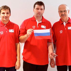 3. Platz: Team Russland mit Ilia Dymshakov, Alexey Pegachkov, Igor Andreev(Foto:  Mazda)