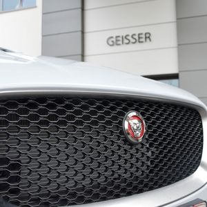 Neben Volvo ist Geisser auch Partner der Marken Jaguar ...(Bild:  Achter / »kfz-betrieb«)
