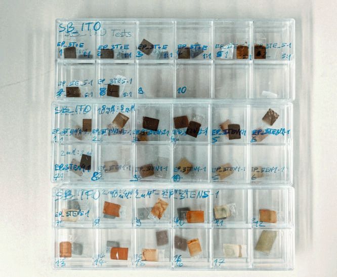 Gut sortiert: verschiedene Versuchsmaterialien für die Forschung (Bild: Sven Cichowicz)