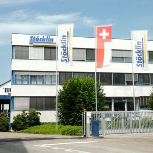 Stöcklin tritt sowohl als Generalunternehmer für alle Belange innerbetrieblicher Logistik als auch als renommierter Anbieter von Flurförderzeugen auf.