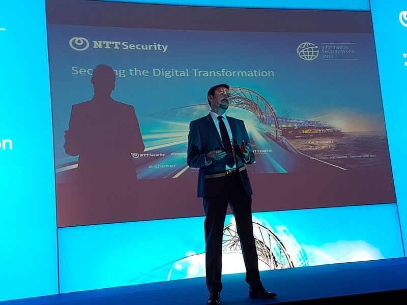 Kai Grunwitz, Senior Vice President EMEA NTT Security, eröffnet die ISW 2017 zum Thema „Securing the Digital Transformation“. (Oliver Schonschek, IT-BUSINESS)