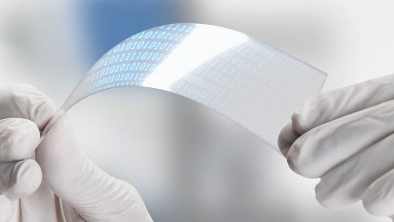 Forscher nutzen eine einphasige Reaktion von Metallionen und einer organischen Verbindung, um leitfähige, gut organisierte kolloidale Koordinations-Nanoschichten herzustellen.(Bild:  Tokyo University of Science)