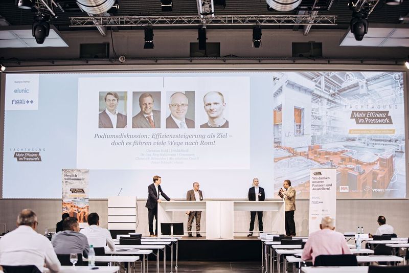 Impressionen der Fachtagung „Mehr Effizienz im Presswerk“ am 15. September 2021 in Würzburg. (Bild: VCG)