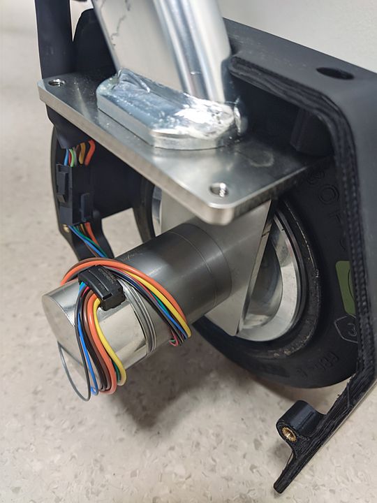 Die Antriebslösung für den Einkaufswagen erforderte eine robuste und leistungsfähige Hardware.(Bild:  ILT & Faulhaber)