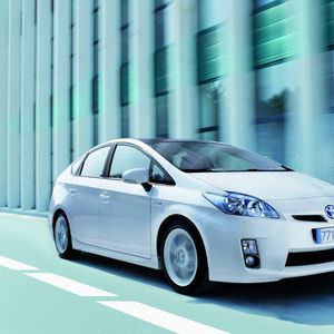 ...der Toyota Prius der dritten Generation ist im Juni 2009 in den Handel gerollt