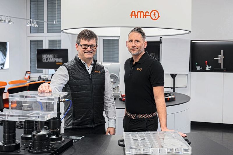 Chris Vogel (right), Head of Key Account Projects International at AMF: 