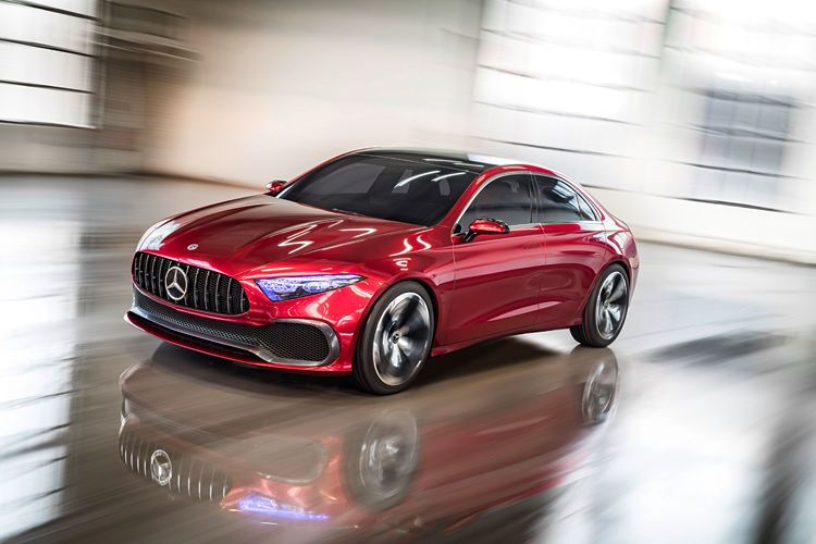 Der Concept A Sedan weckt Erinnerungen an die erst jüngst in Genf gezeigte AMG-Studie GT Concept. (Daimler)
