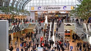 Die Compamed findet in diesem Jahr wieder in den altbekannten Hallen 8a und 8b statt. (Bild: Messe Düsseldorf/ctillmann)