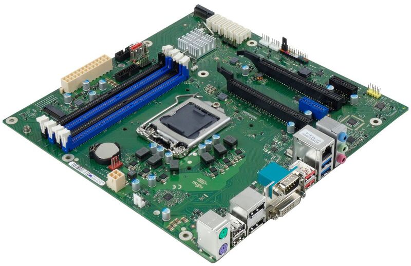 D3642-B mit Q370 Chipsatz: für Einsätze etwa in Workstations und Panel-PCs (Bild: Fujitsu)